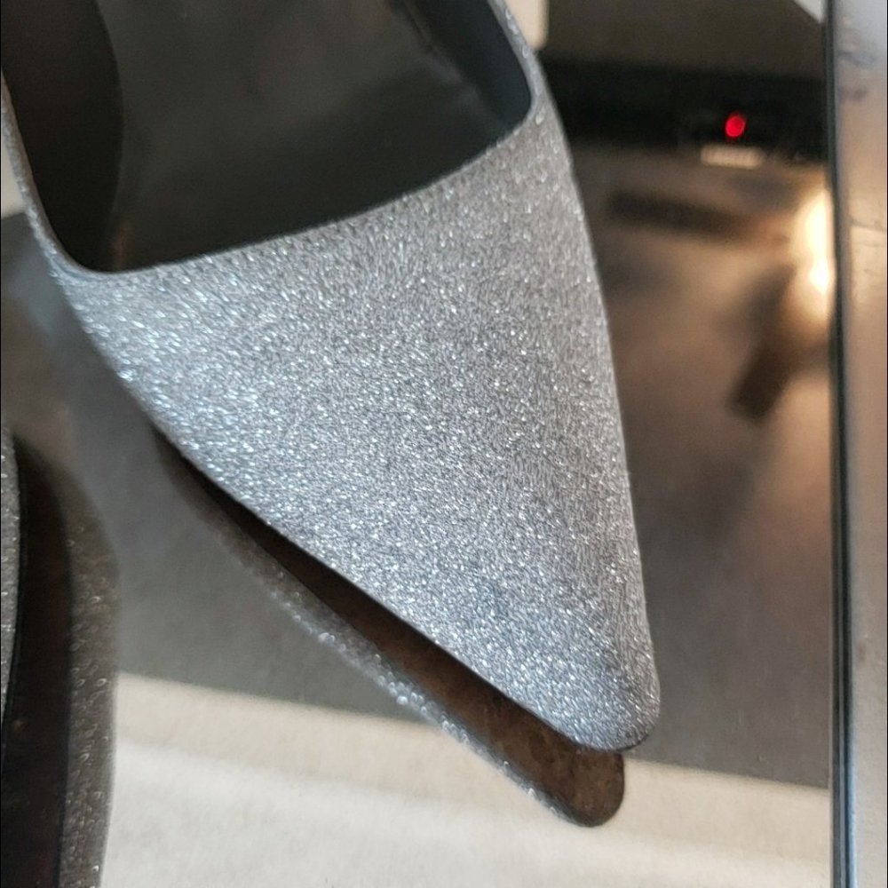 Manolo Blahnik size 38.5 Silver Glitter - Picture 4 of 13